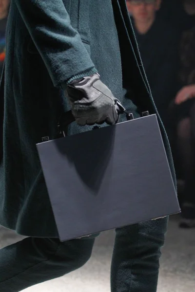 Look 8